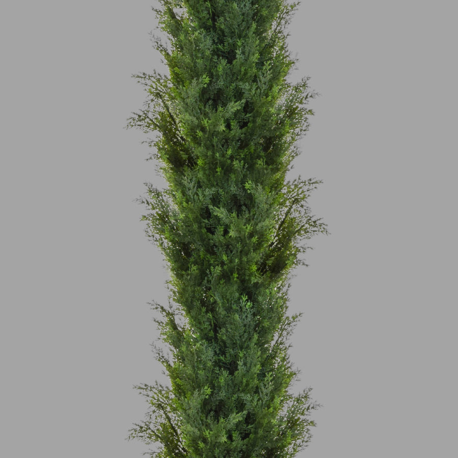 Élethű megjelenésű, UV-álló kialakítású, 300 cm magas, zöld színű cédrusfenyő műnövény