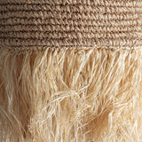 Törzsi ihletésű, kortárs stílusú, natúr színű, raffiából szőtt függeszték lámpa