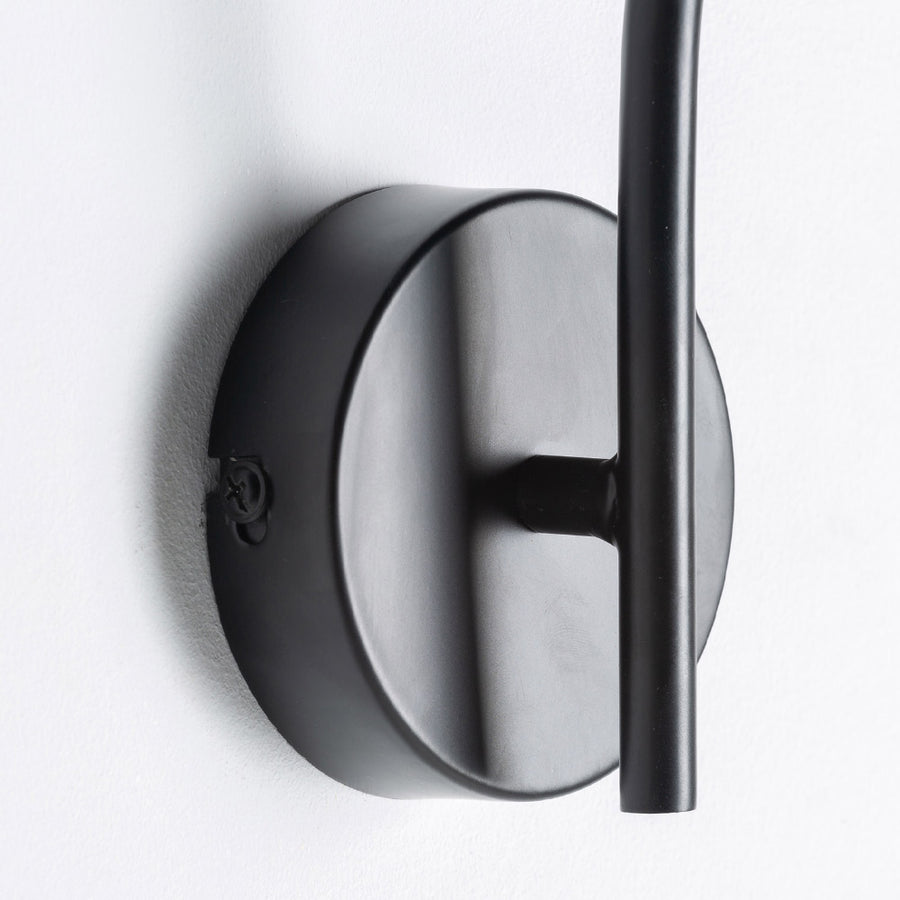 Kortárs stílusú, fekete és aranyszínű, fém falilámpa fémből készült lámpabúrával