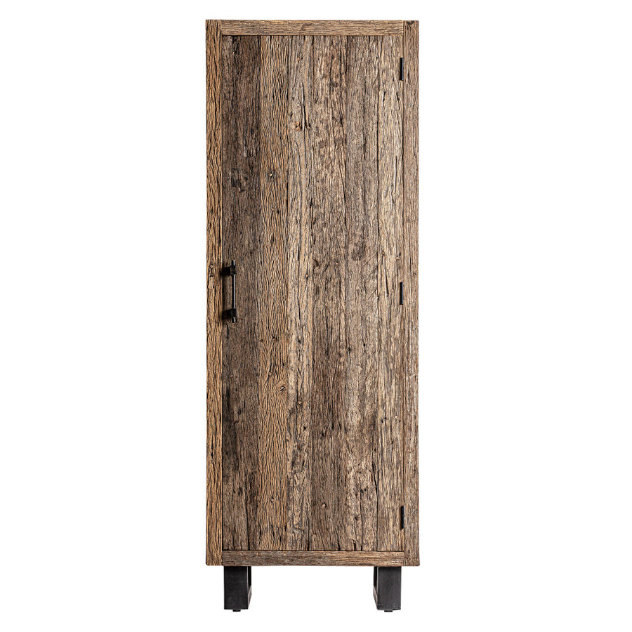 Kortárs stílusú, natúr színű, újrahasznosított fenyőfából készült gardróbszekrény.