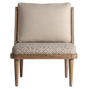 Koloniál stílusú, natúr színű, nyírfából készült fotel rattanból szőtt háttámlával