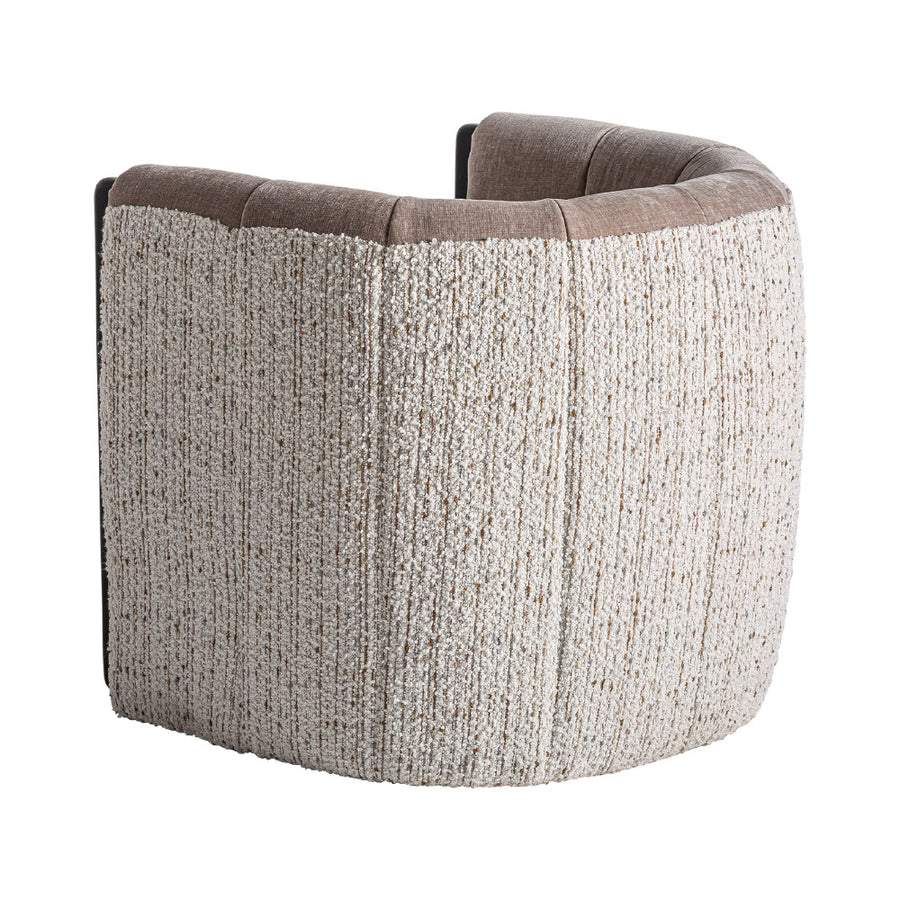 Erbach fotel hátoldali nézet – texturált buklé kárpit és ívelt forma