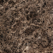 Barna márványlap részlet gazdag erezettel – Valreas kollekció bisztróasztal