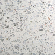 Terrazzo felület mintázata – apró kőszemcsék változatos struktúrája felülnézetben