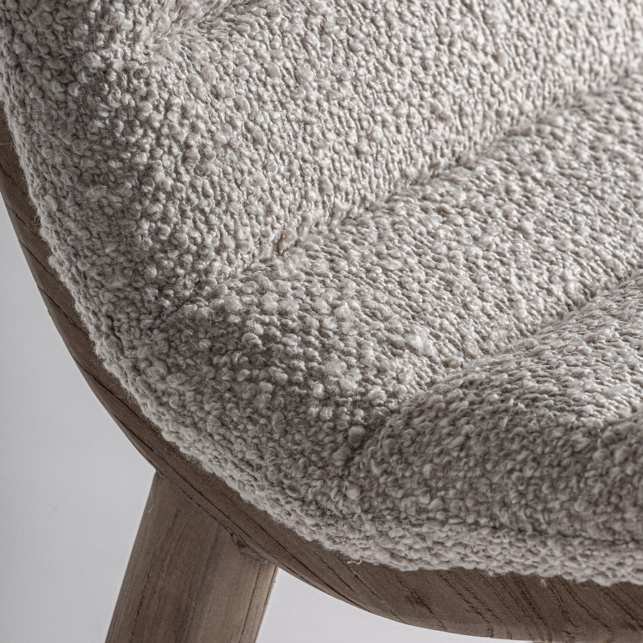 Jacquard szék háttámla közelről – buklé hatású poliészter kárpit