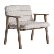 Jacquard klubfotel háromnegyedes nézetben – natúr nyírfa és bézs buklé kárpit