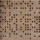 Nyírfa ajtó perforált mintázata – részletfotó