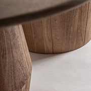 Jacquard étkezőasztal talp közelről – függőleges paneles mangófa kialakítás