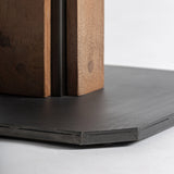 Fekete vas talp részlet – masszív szerkezet, loft dizájn