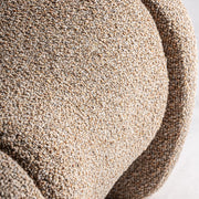 Kárpit textúra közelről – barna, szemcsés poliészter felület