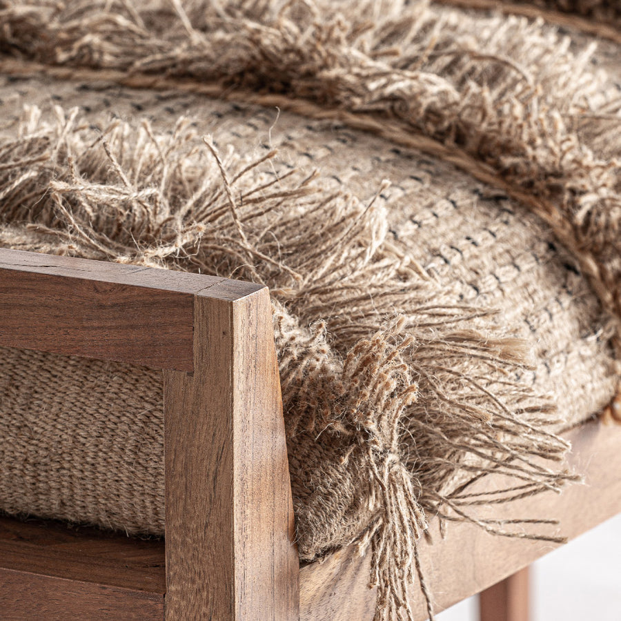 Mangófa keret és kárpit találkozása – kézműves ihletésű részletfotó