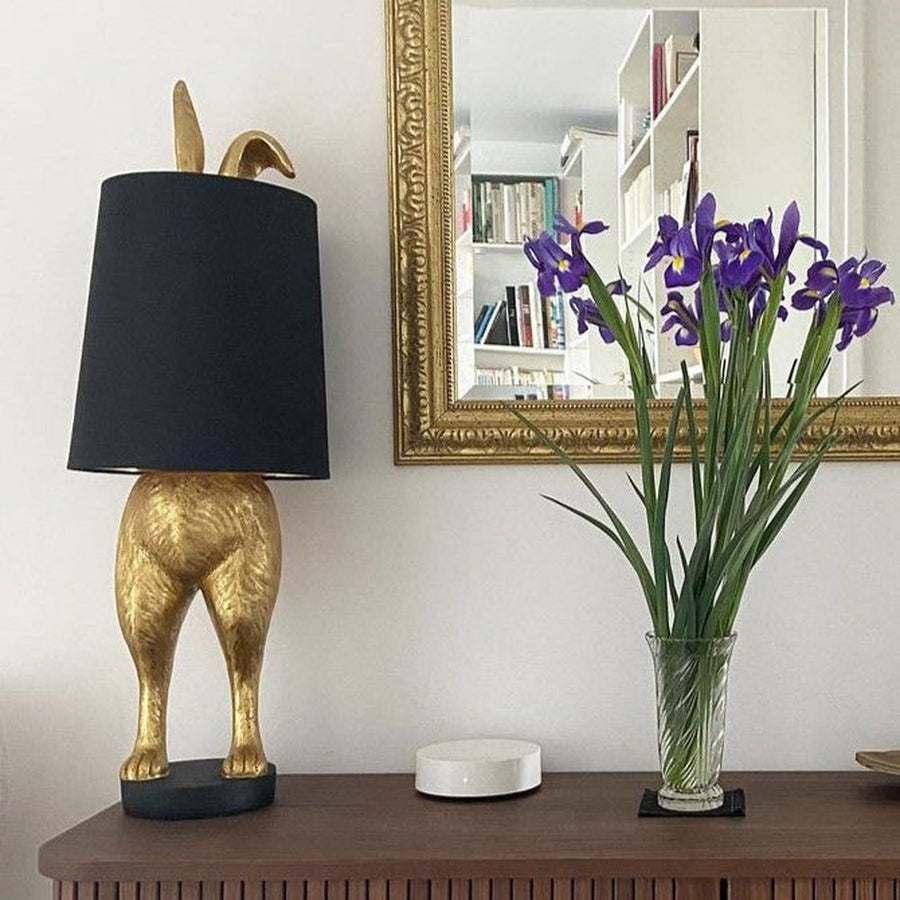 HIDING BUNNY® arany-fekete nyuszis asztali lámpa 74 cm E27
