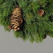 Zöld színű, mű jegenyefenyő koszorú.