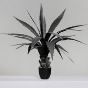 Szénfekete mű agave 90 cm magasságban, díszes levelekkel és stabil cserépben