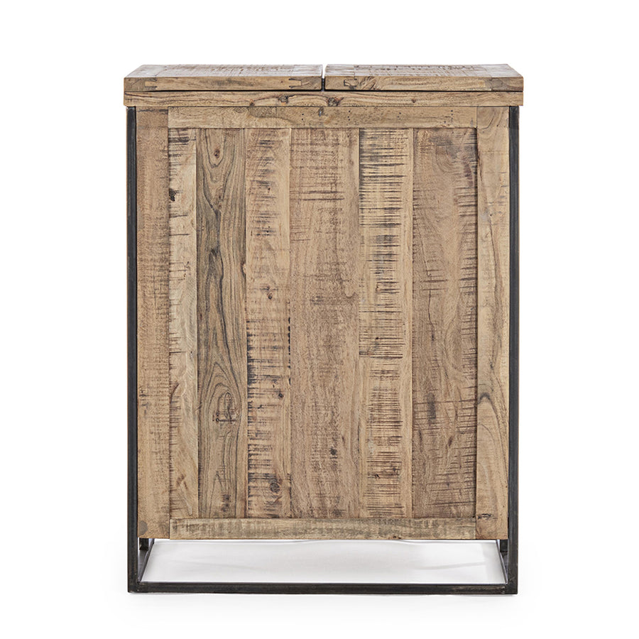 Akácfából és acélból készült bárszekrény.