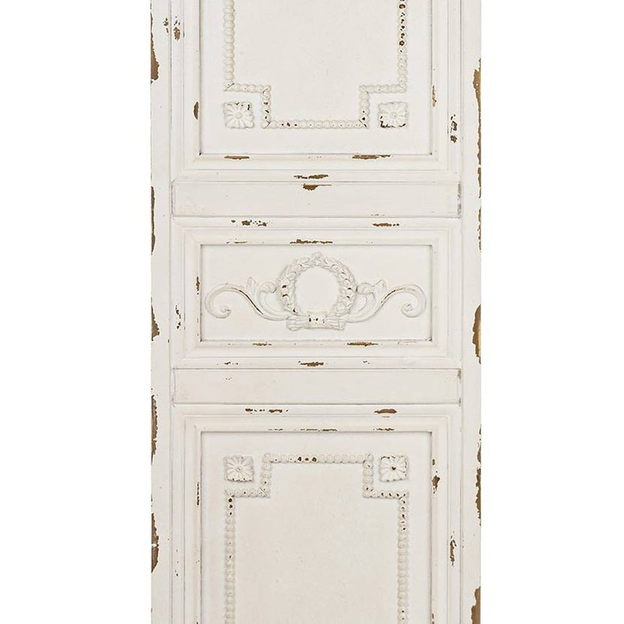 Patinás, antikolt felületű,, kazettákkal és stukkókkal díszített, fenyőfából készült krémszínű falpanel.