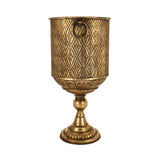 Antique Metals kaspó oldalnézetből, antik aranyszínű fém felülettel és dekoratív fémgyűrűs fogantyúval, klasszikus talapzattal.