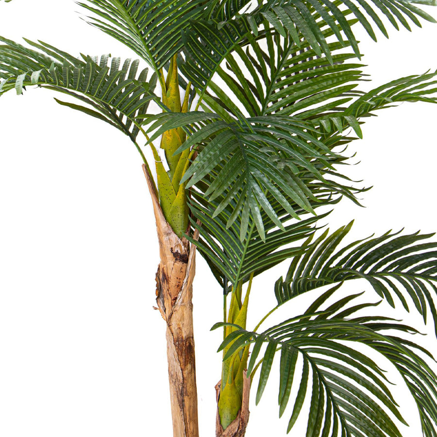 ARECA mű aranypálma törzsének és leveleinek valósághű kidolgozása.