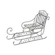 Art Ferro nagy antik szürke fém dekor szán oldalnézetből, fehér háttéren, elegáns rusztikus kialakítással.