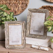 Tolldíszítésű, antik aranyszínű asztali fényképtartó képkeret.