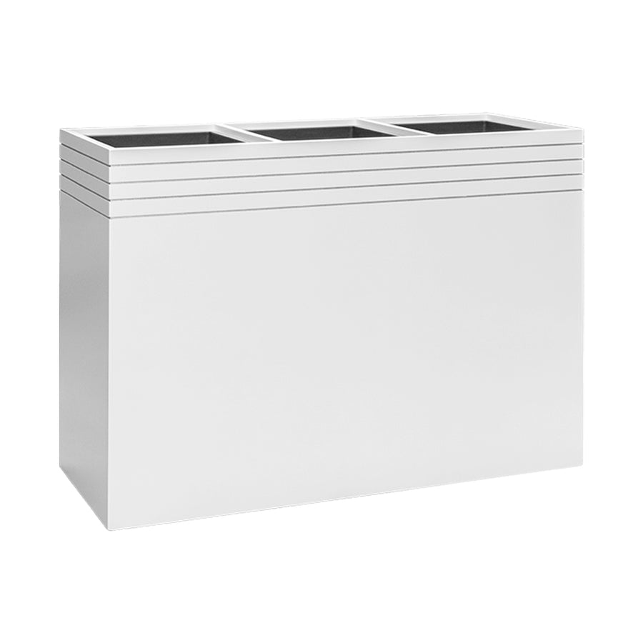 Fehér, téglalap alakú BAQ Line-Up ültetőláda három ültetőnyílással, stúdióháttérben