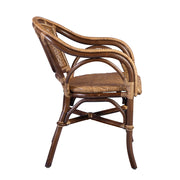 Barna színű, pácolt felületű rattanból készült karfás étkezőszék.