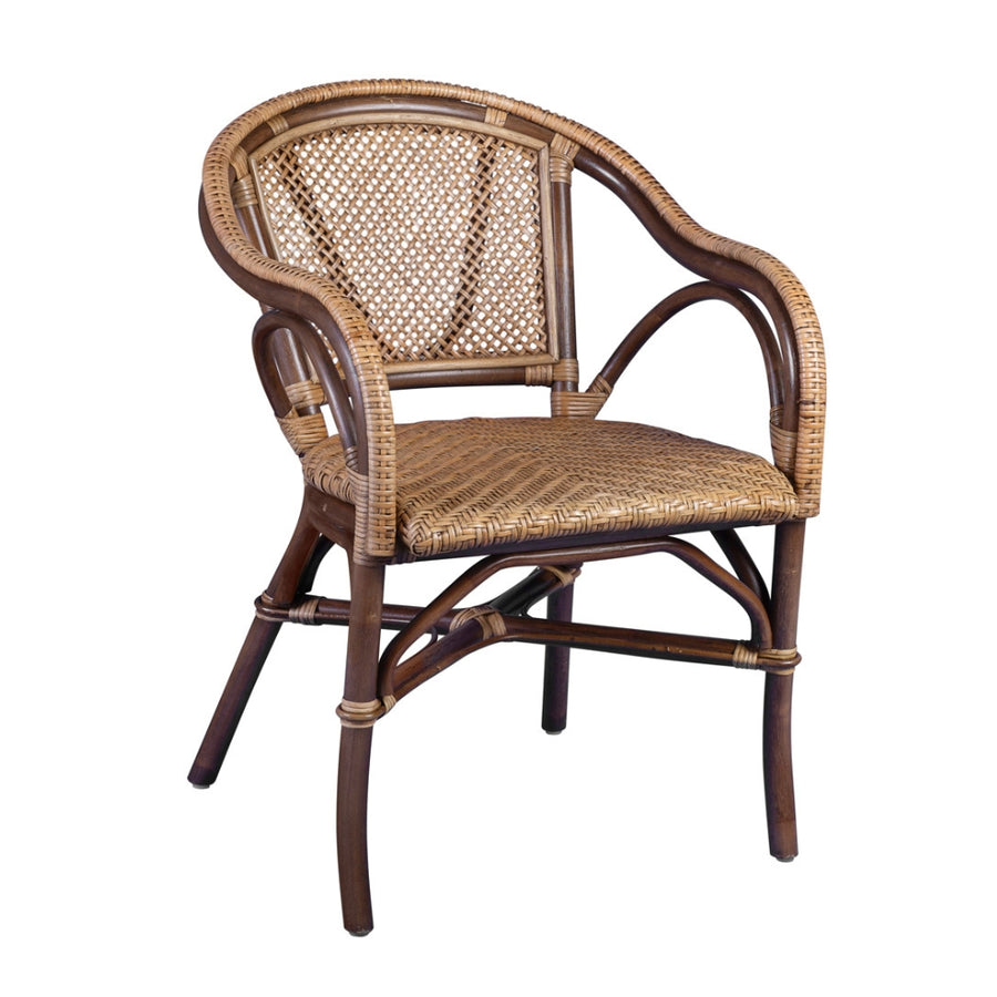 Barna színű, pácolt felületű rattanból készült karfás étkezőszék.