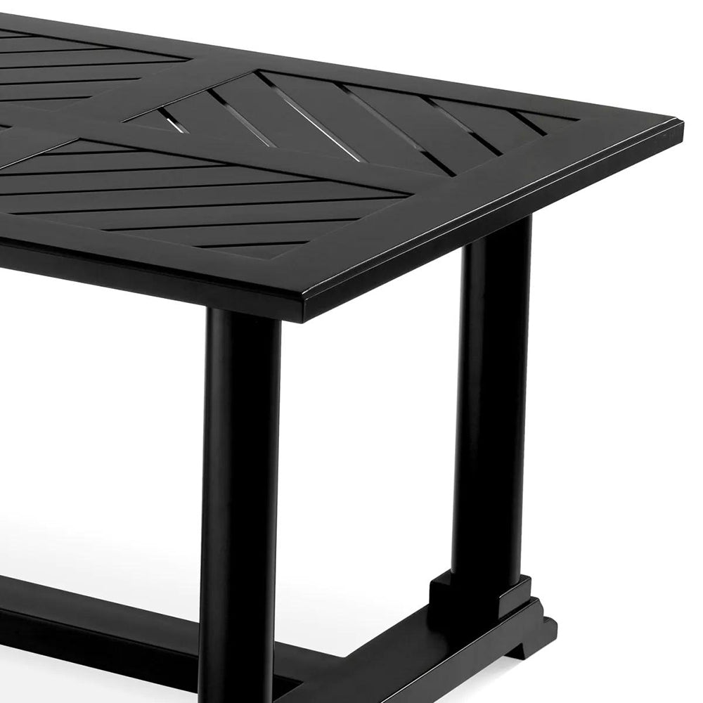 Matt fekete színű, porszórt alumíniumból készült, formatervezett kerti design étkezőasztal.
