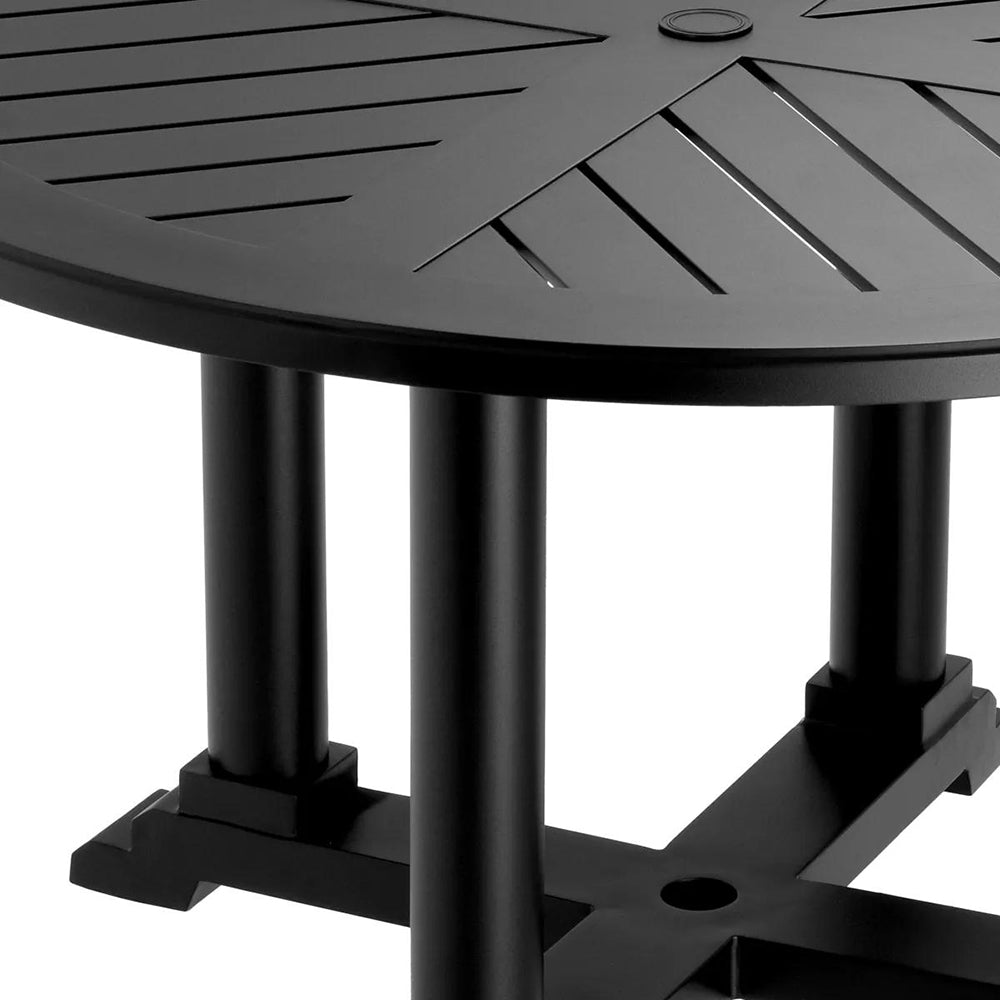 Matt fekete színű, porszórt alumíniumból készült, kerek formájú, formatervezett kerti design étkezőasztal.