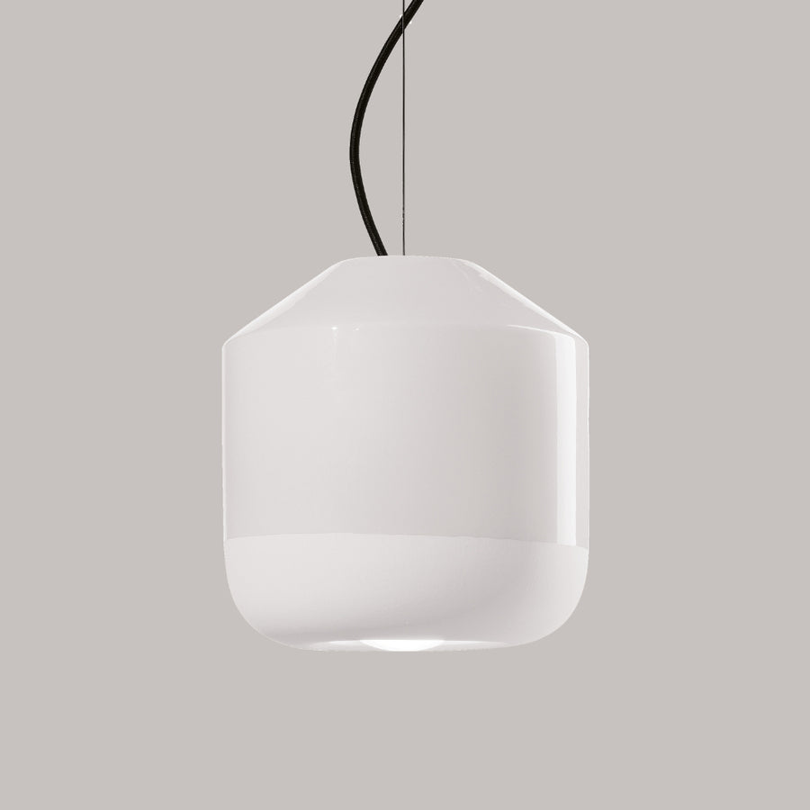 Formatervezett, kortárs design függeszték lámpa.