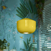 Formatervezett kortárs design függeszték lámpa.