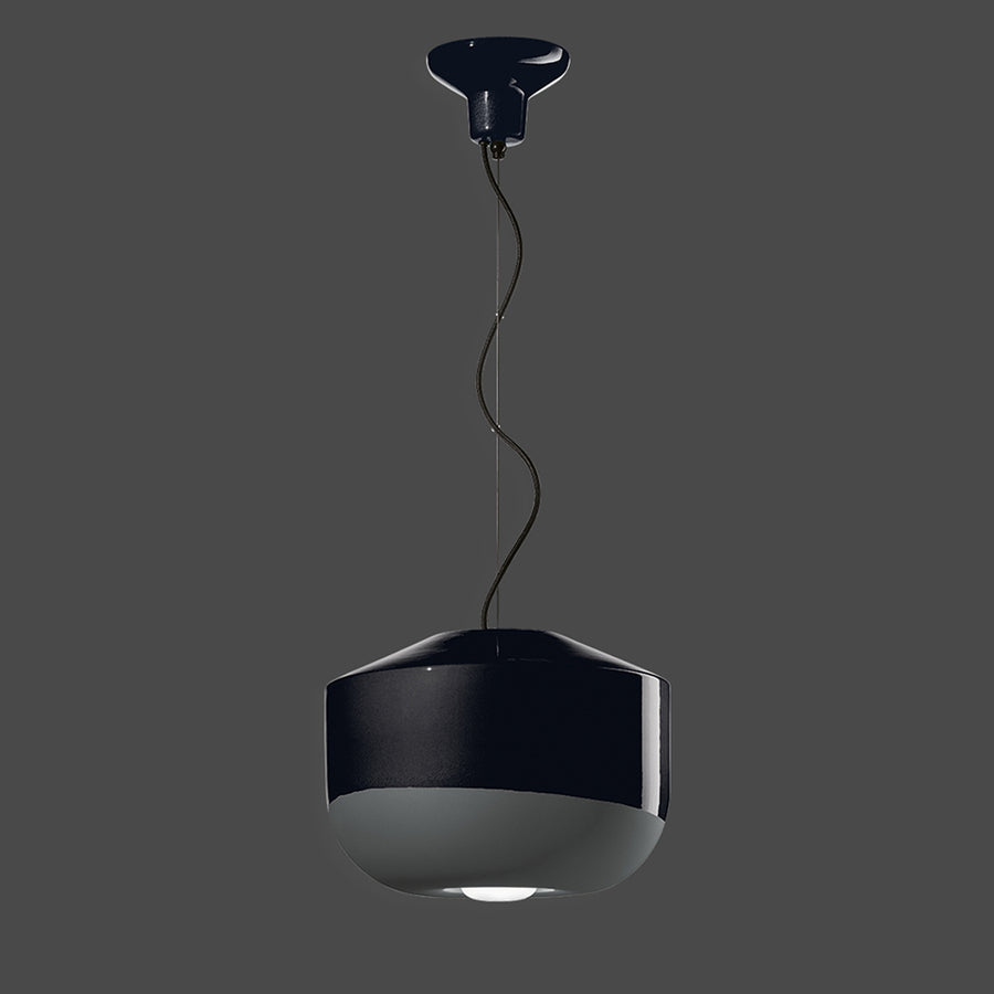 Formatervezett kortárs design függeszték lámpa.