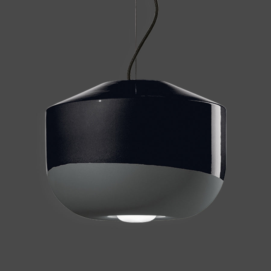 Formatervezett kortárs design függeszték lámpa.