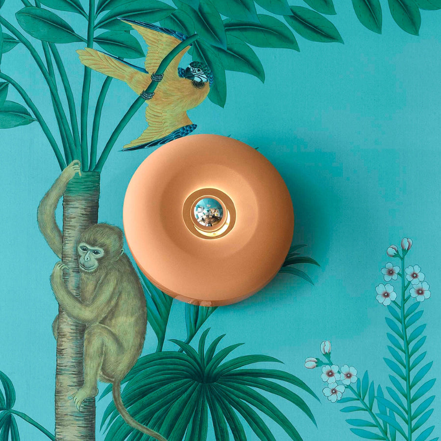 Formatervezett, kortárs design mennyezeti és fali lámpa.