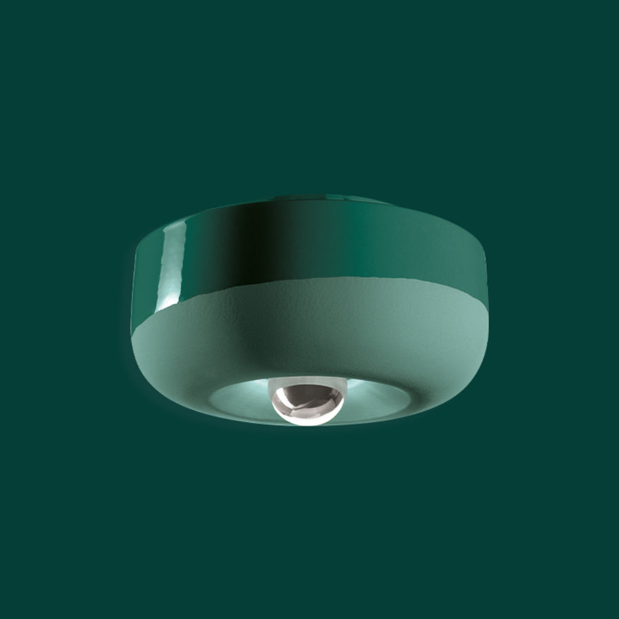 Formatervezett, kortárs design mennyezeti és fali lámpa.