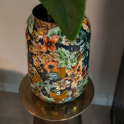 Kézműves fém dizájn kaspó.