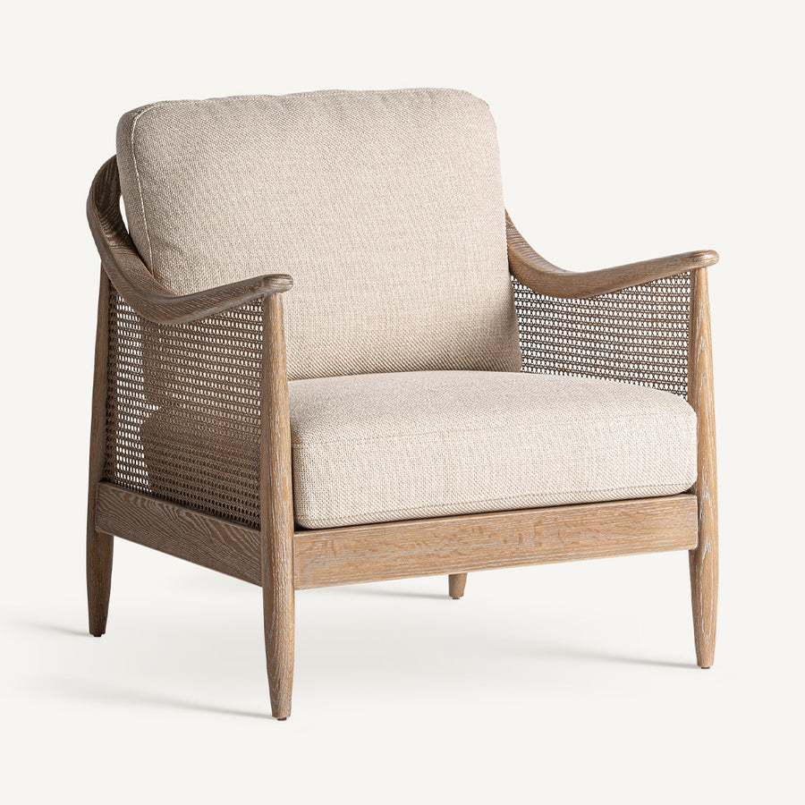 Tömör kőrisfából készült, rattanszövettel kialakított, bézs színű szövettel kárpitozott, formatervezett kortárs fotel.