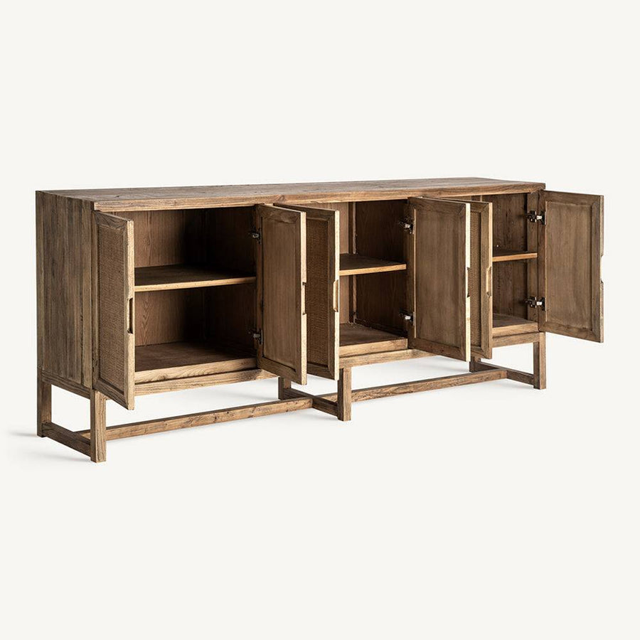 Nyitott ajtókkal – Byremo szilfa tálaló belső polcokkal és tárolóhellyel