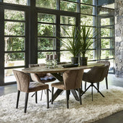 több darab étkezőfotel modern nappaliban