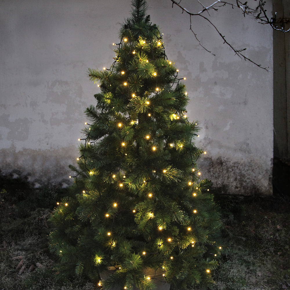 Meleg fehér fényű, 160 LED-es karácsonyfa izzó.