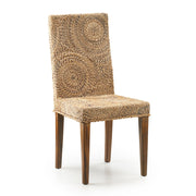 Növényi rattanból és banánlevélből készült kézműves étkezőszék..