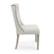 Bézs színű pamutvászon szövettel kárpitozott, koloniál stílusú étkezőszék.