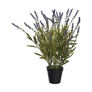 Fekete színű műanyag cserépbe helyezett, mű levendula bokor.