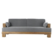 Elölnézet – DADU 3 személyes szürke kanapé újrahasznosított fa vázzal.