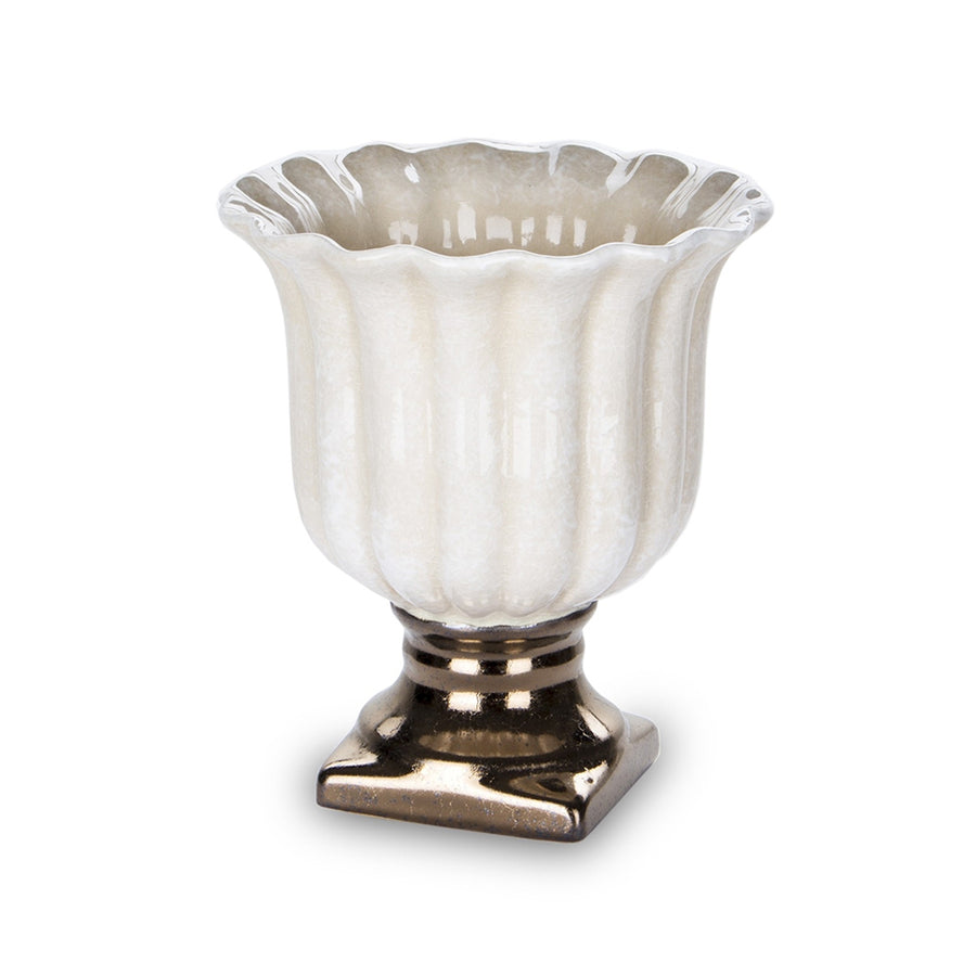 Hullámos peremű, krémszínű Dalia kerámia kaspó aranyhatású talppal – előnézeti kép