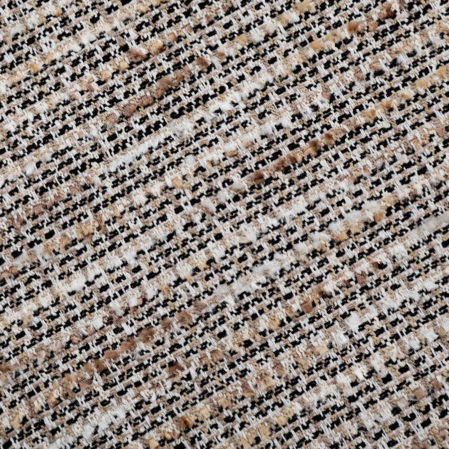 Bézs színű szövettel kárpitozott, prémium minőségű, formatervezett design fotel.