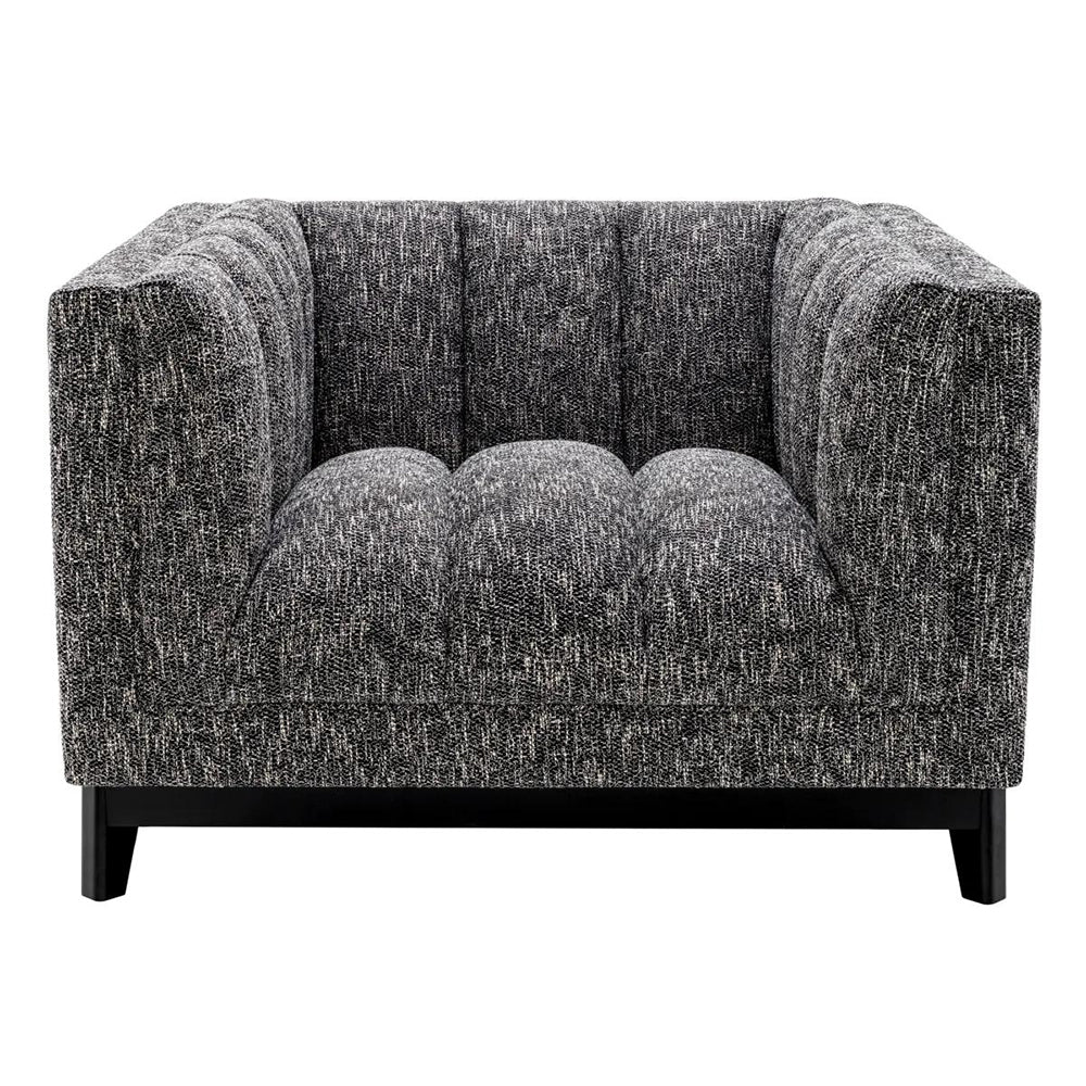 Fekete színű szövettel kárpitozott, prémium minőségű, formatervezett design fotel.