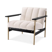 Krémszínű buklé szövettel kárpitozott, prémium minőségű, formatervezett design fotel.