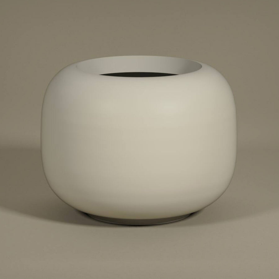 Selyemfehér ELEMENTAL SPHERE LOW M fiberglass kaspó elegáns matt felülettel