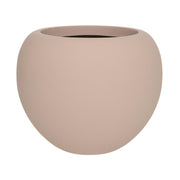 ELEMENTAL STREAM púderpink kompozit design kaspó 65 cm átmérővel, modern gömb formájú fiberglass kaspó